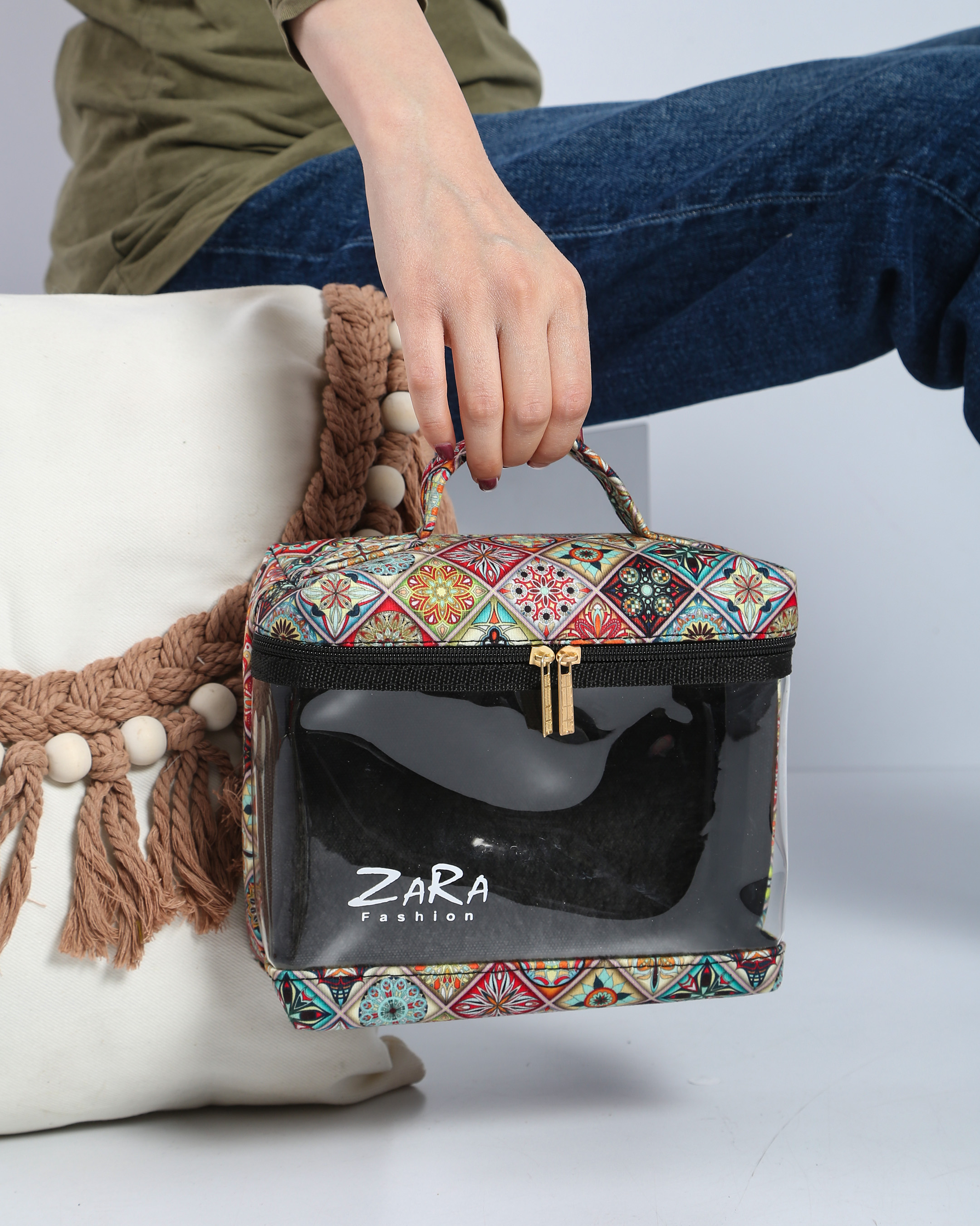 کیف آرایشی چمدانی طلقی