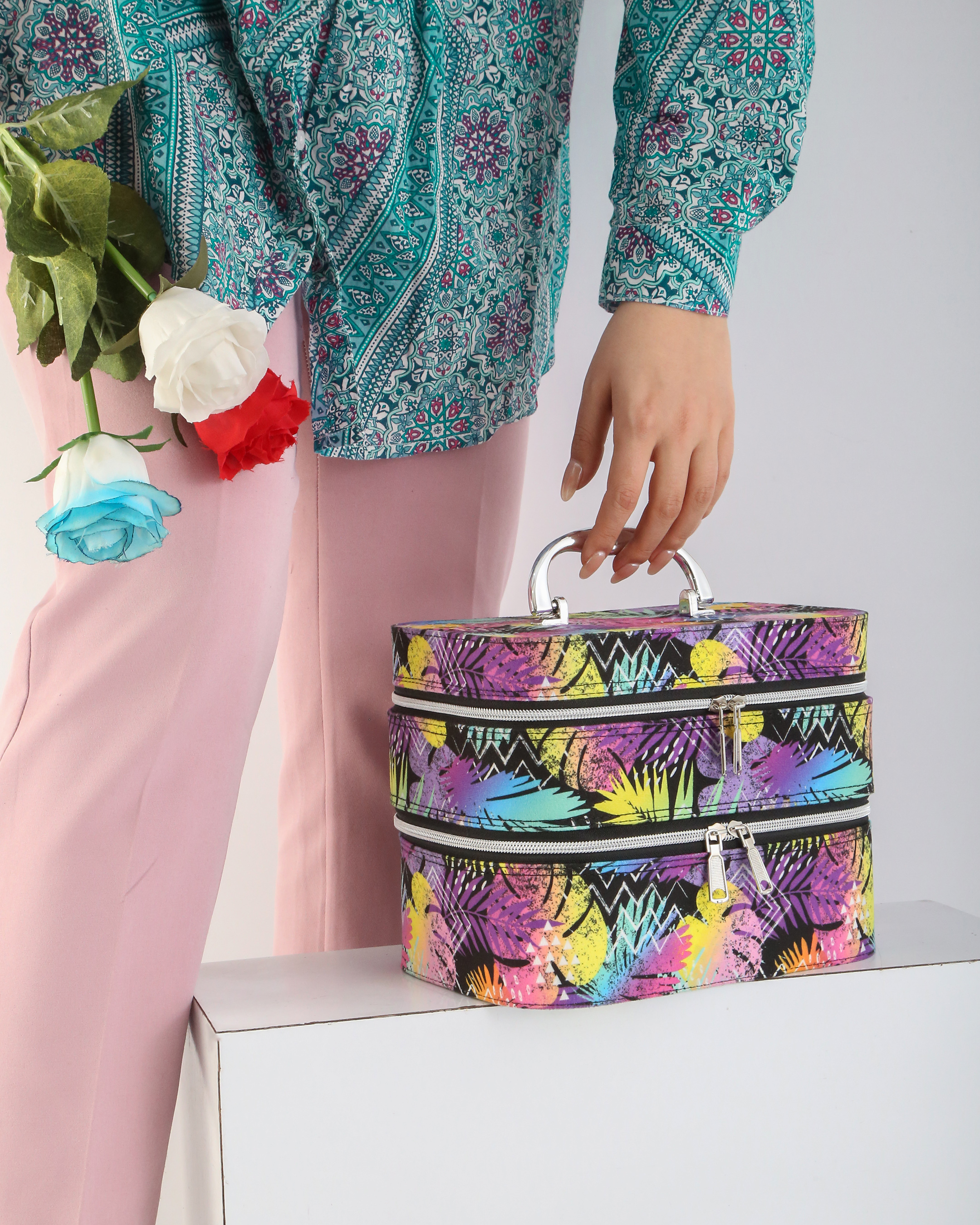 کیف آرایشی چمدانی بزرگ
